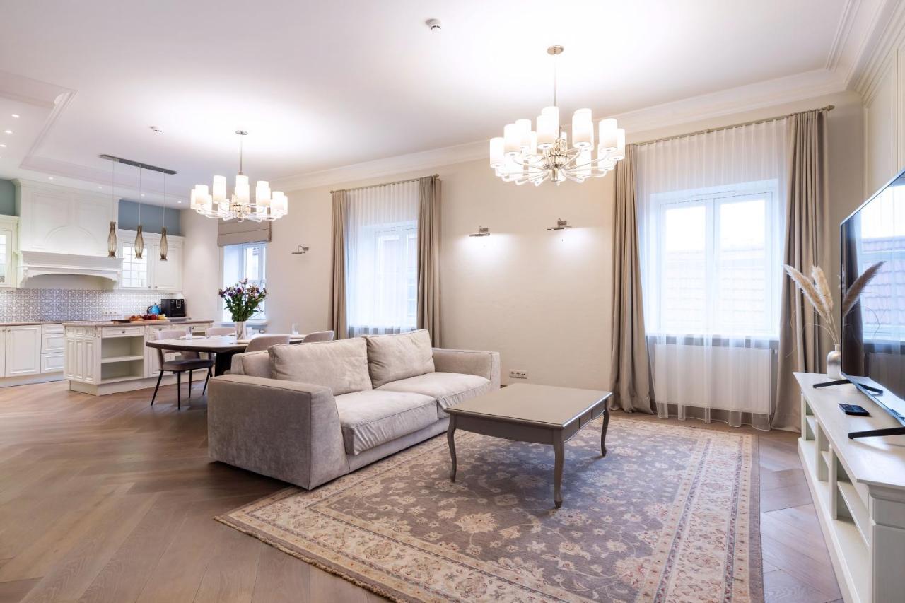 Luxury 2Bdr Heart Of Old Town Apartment Vilnius Luaran gambar